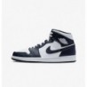 AIR JORDAN 1 MID BLANC OR MÉTALLIQUE OBSIDIENNE