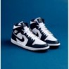 AIR JORDAN 1 MID BLANC OR MÉTALLIQUE OBSIDIENNE