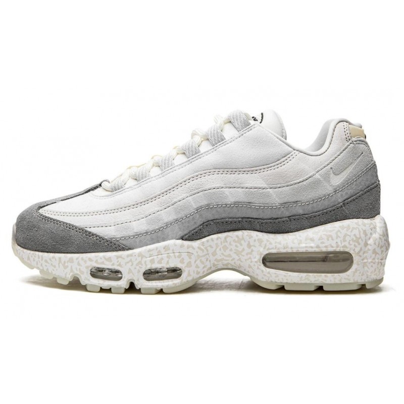 AIR MAX 95 QS Bleu os clair Brille dans le noir