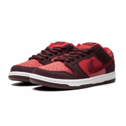 Dunk Low SB Cerise