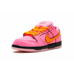 Dunk Low SB Les Super Nanas Blossom