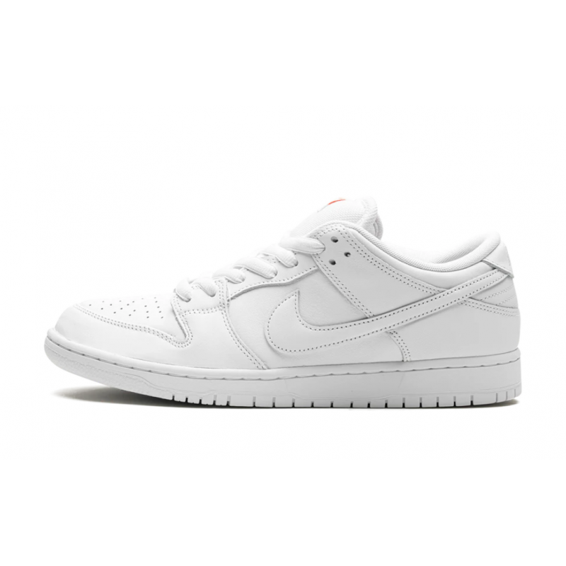 Dunk Low Pro SB Triple Blanc