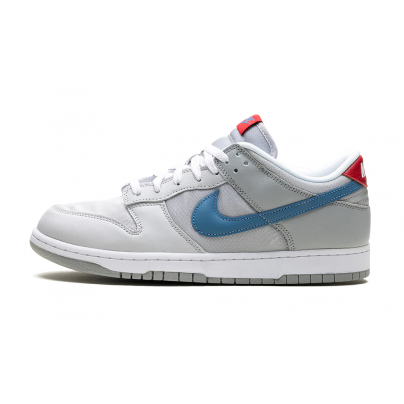 Dunk Low Silver Surfer