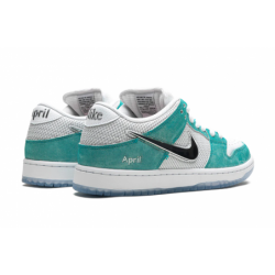 SB Dunk Low Pro QS April Skateboards