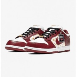 SB DUNK LOW SUPREME STARS MARRON BARKROOT (2021)