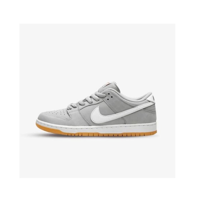 SB DUNK LOW ISO ÉTIQUETTE ORANGE GRIS LOUP GOMME