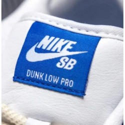 SB DUNK LOW FLY STREETWEAR GARDENIA