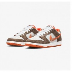 Dunk Low SB écrasé par DC