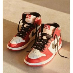 AIR JORDAN 1 HIGH CHICAGO PERDU ET TROUVÉ (RÉIMAGINÉ)